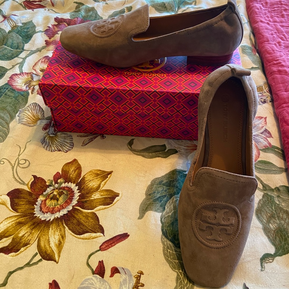 Tory Burch Leigh Silk Suede 15mm Loafer